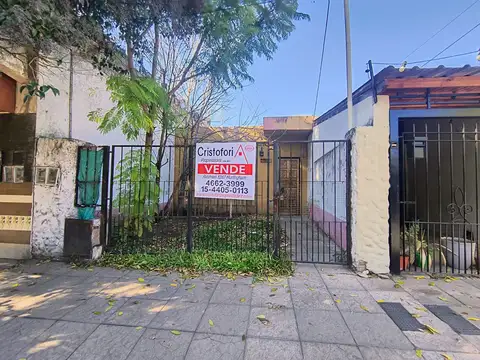 CASA EN VENTA A RECICLAR
