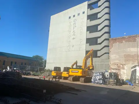 PUERTO MADERO  U$S 8 / M2 - 1.750 M2  - GRAN OPORTUNIDAD!