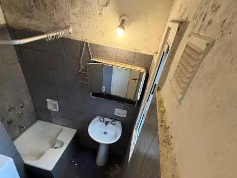 2 ambiente chicos muy luminoso. Excelente precio