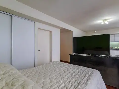 DEPARTAMENTO MONOAMBIENTE CON BALCON EN FLORES