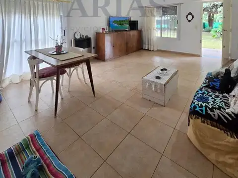 Casa 3 ambientes con 1 baño