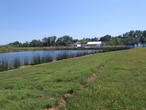 Lote en venta en Barrio Nativas en Puertos del Lago, Escobar