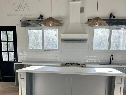 Casa en alquiler en Barrio Privado Arenas Chico