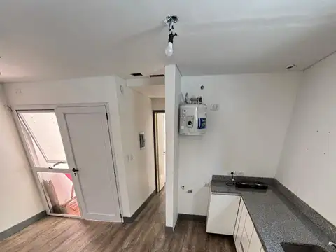 Departamento de 1 dormitorio en alquiler en PA ubicado en diag 77 e/43 en La Plata