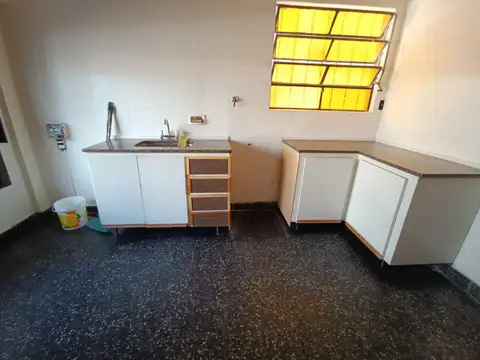 Depto Tipo Casa 3 ambientes con 2 baños