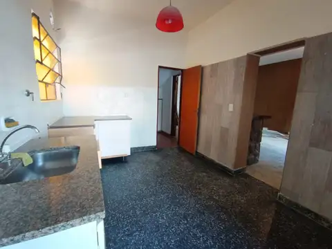 Depto Tipo Casa en Alquiler 50 años