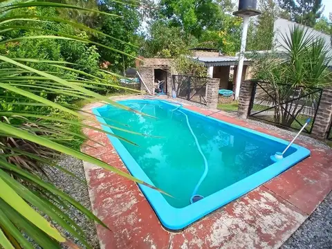 Sensacional casa con pileta, escritura, Domselaar