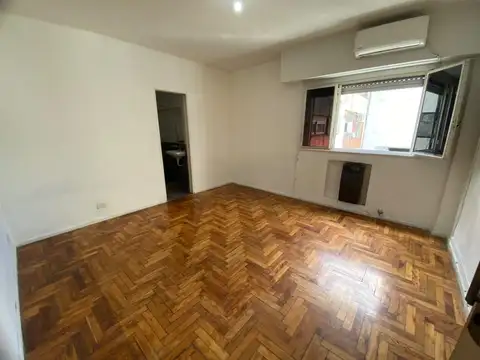 Julián Álvarez 600, Piso 7