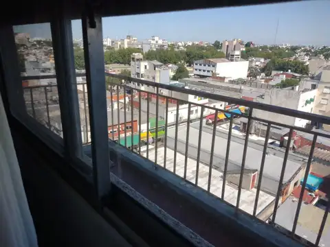 IMPECABLE DEPTO. 4 AMB EN LINIERS 2 BAÑOS CON BALCÓN