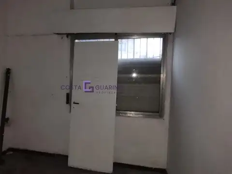 PH de 2 ambientes a refaccionar planta baja al frente