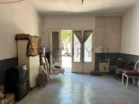 Simbrón 3800, Piso 0