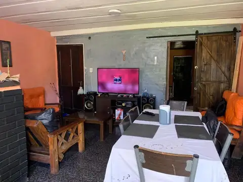 Casa 3 ambientes con 1 baño