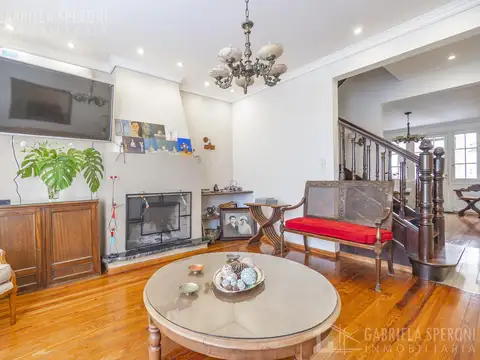 Casa 5 ambientes con 3 baños