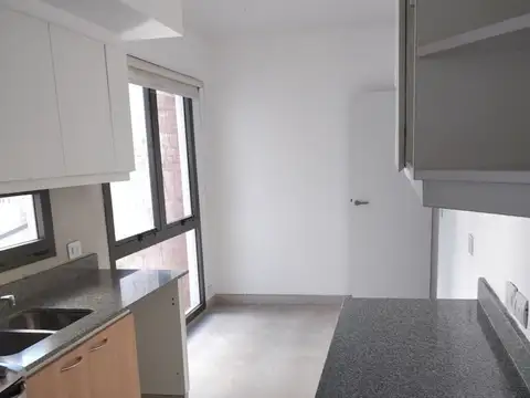 4 AMBIENTES CON COCHERA FIJA CUBIERTA EN VILLA URQUIZA