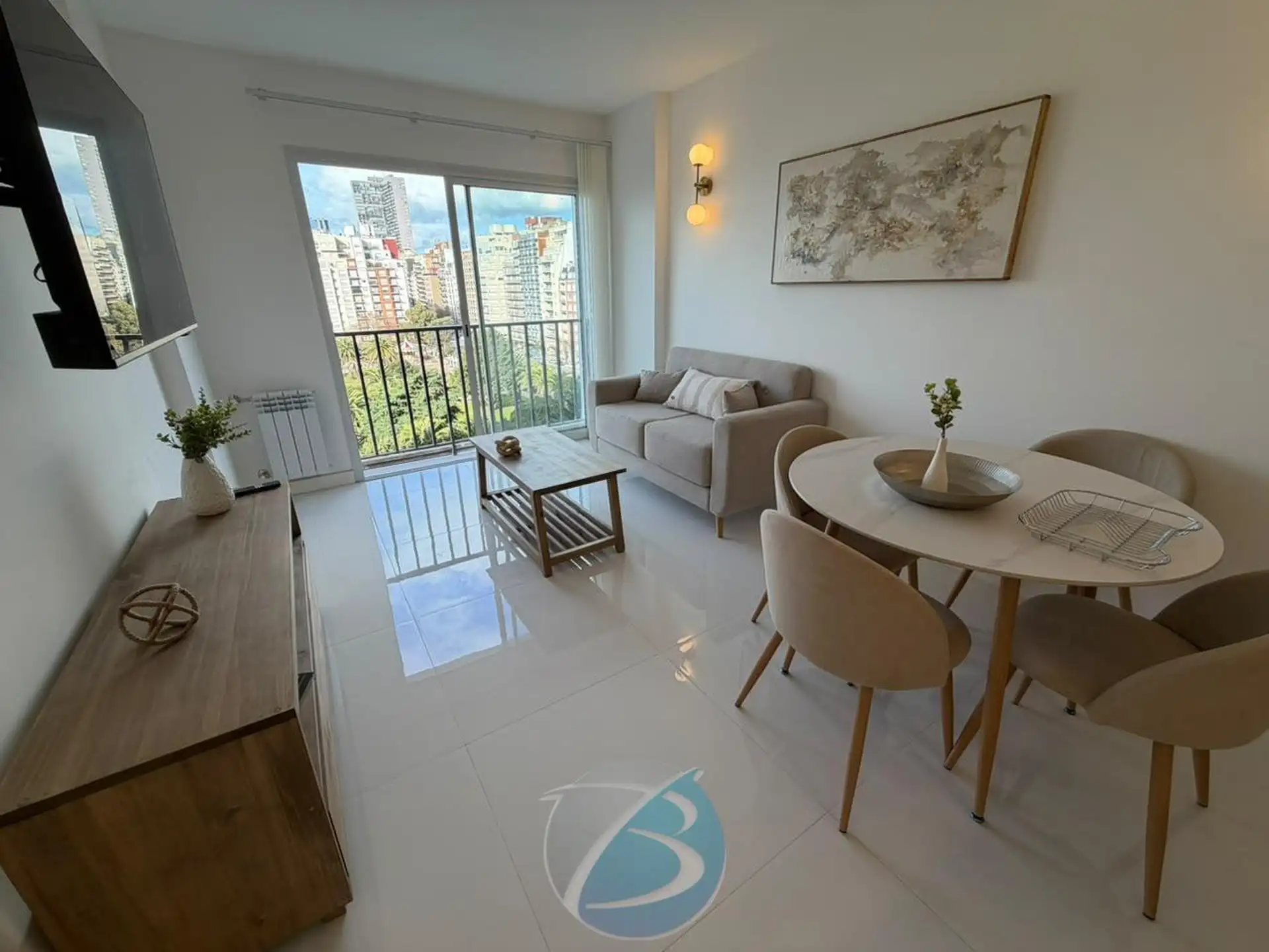Depto 2 amb, 43m² con balcón francés — Plaza Colon