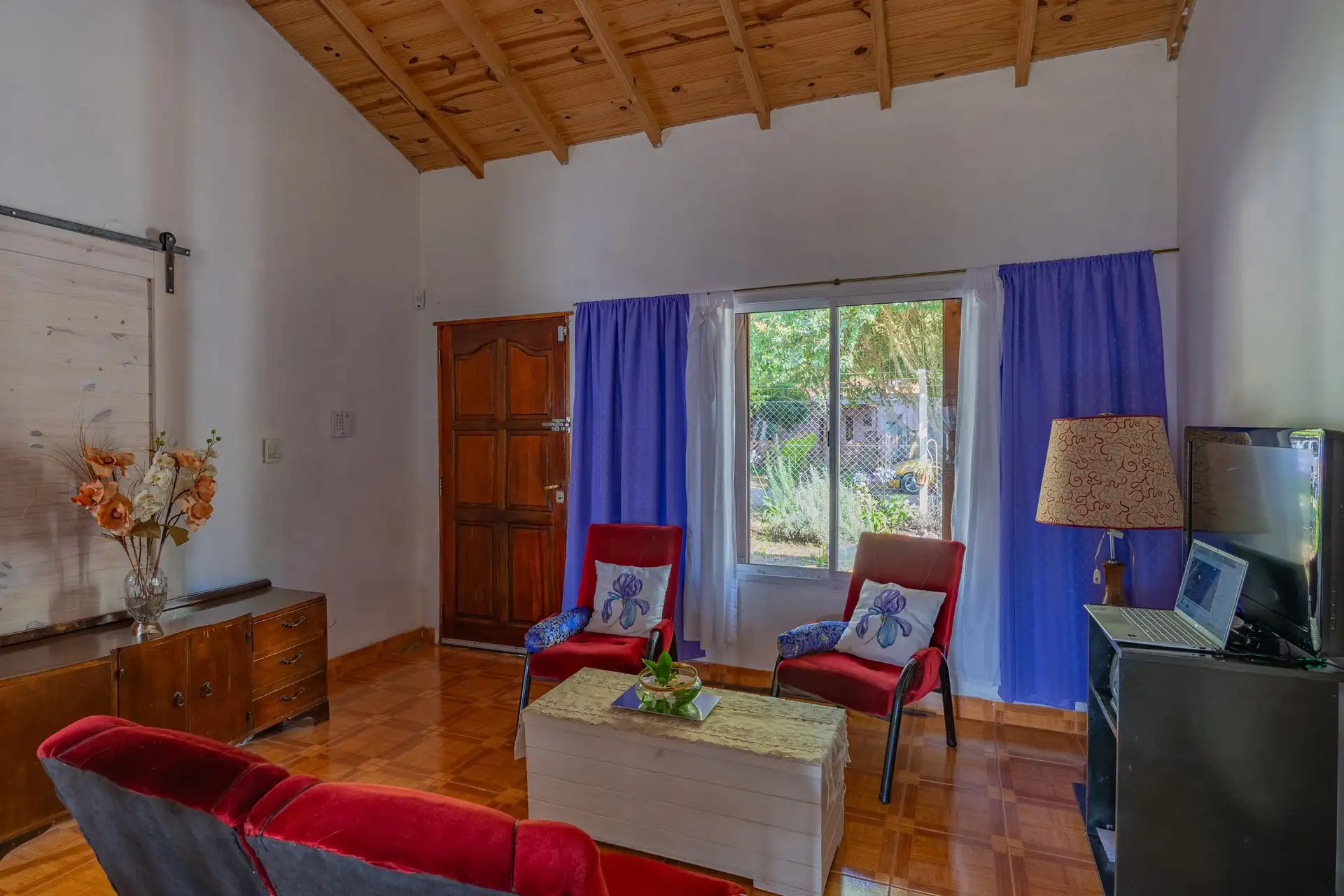 VENTA CASA 3 AMBIENTES LAS DALIAS APTA CREDITO