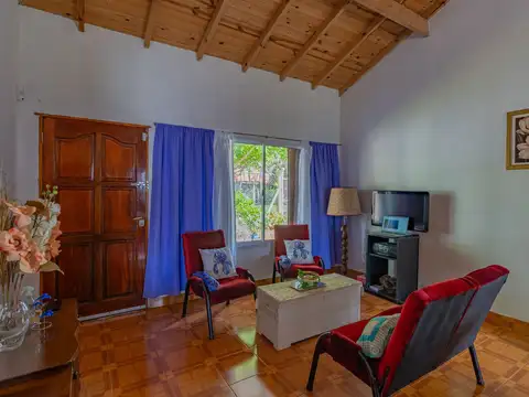 Casa 3 ambientes con 1 baño
