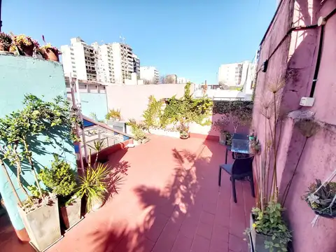 Hermoso PH con terraza MUY LUMINOSO