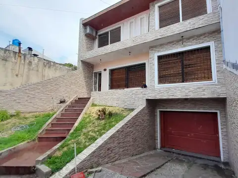 Casa en Isidro Casanova