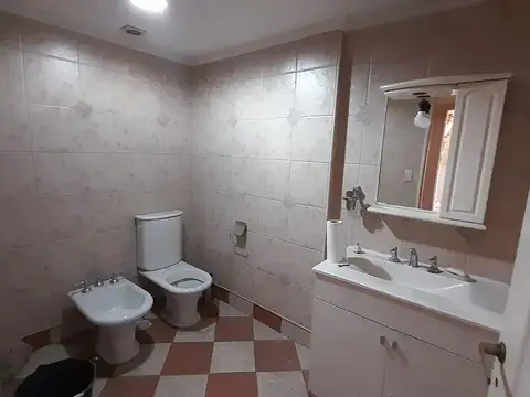 Casa en Venta con 4 cocheras