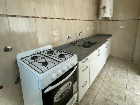 departamento en alquiler en lujan colon 642