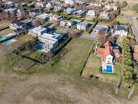 Terreno en Venta 27  mts Frente