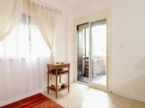 Guemes 2200 , Piso 2