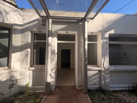 VENTA Y ALQUILER | PROPIEDAD EN ESQUINA ESTRATÉGICA – CENTRO DE POSADAS