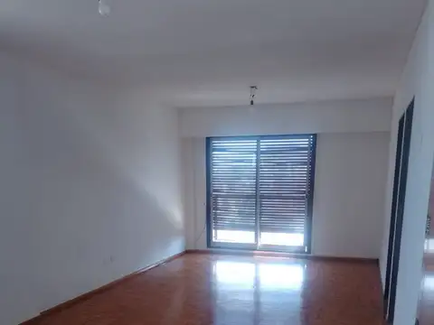 Avenida Jujuy 100, Piso 12