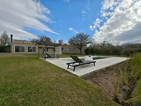 VENTA CASA 3 DORMITORIOS COUNTRY CAMPOS DEL VIRREY