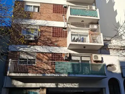 Oportunidad! 2Amb , Luminoso,.Urquiza 1200