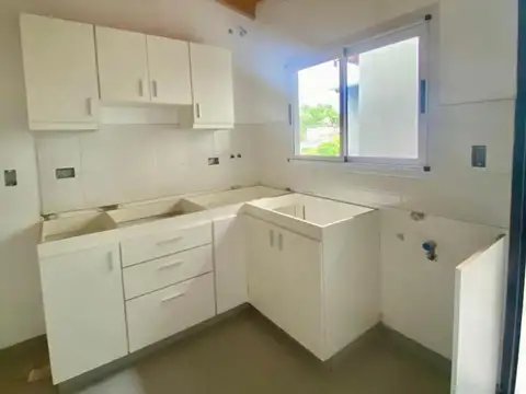 Depto Tipo Casa en Venta de 2 ambientes