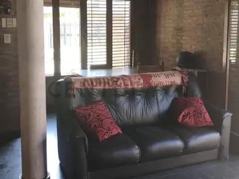 Casa en Venta en Manuel B Gonnet, USD 99.900