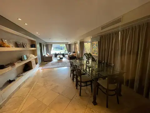 Casa en Venta en Acassuso, USD 1.200.000
