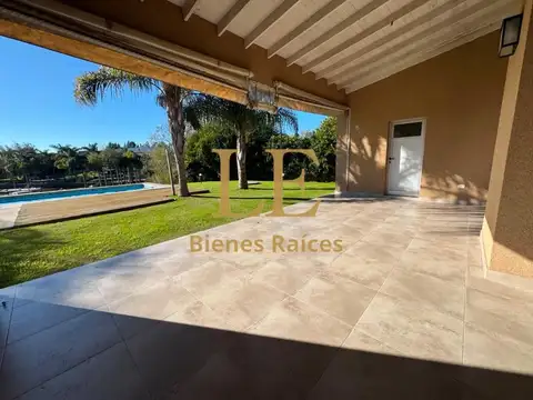 Casa en Venta al Este