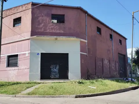 ALQUILER Galpón 200Mts²-V. Ballester-OPORTUNIDAD 
