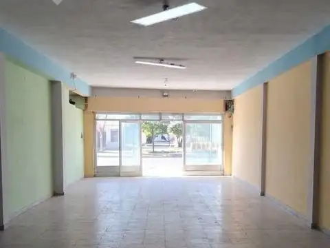 Local  Comercial en Neuquen- Sobre Calle Primeros Pobadores esquina carmen de Patagones 
