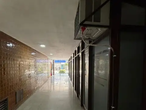Local en Alquiler en San Nicolas de los Arroyos, $ 250.000