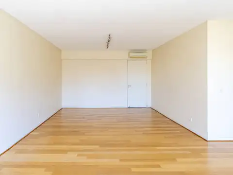 Departamento en Venta con 2 cocheras