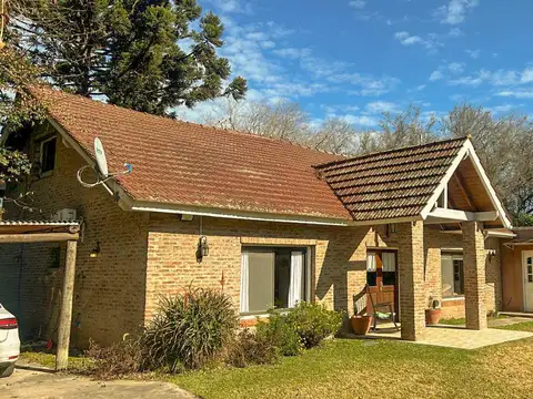 Casa 5 ambientes con 2 baños