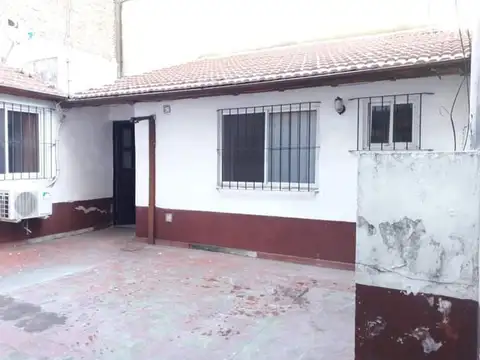 PH PLANTA BAJA AL FONDO 2 AMBIENTES SIN EXPENSAS