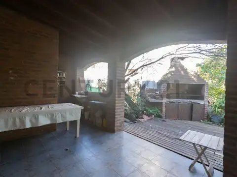 VENTA-PERMUTA CASA QUINTA EN PASO DEL REY