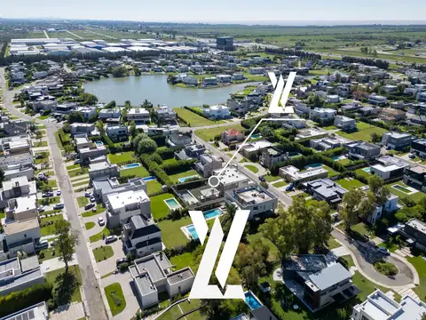 Casa en Venta de 5 dormitorios