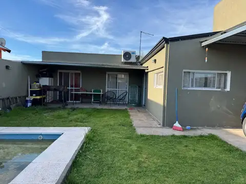 Vendo Casa con pileta en San Justo, Entre Ríos.