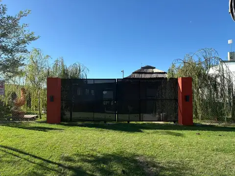 Casa quinta en calle 405 esquina 462