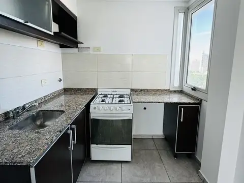 Departamento de 2 dormitorios en alquiler en La Plata sobre Calle 41 [Cod: 7450-125]