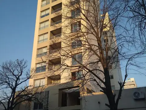 41 e/ 8 y 9 600, Piso 9
