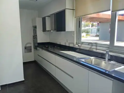 Departamento en Alquiler en Córdoba, USD 1.500