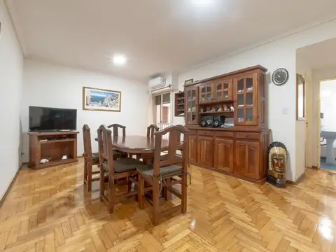 Venta Departamento 2 ambientes Excelente ubicación Lateral Amplio y funcional Caballito