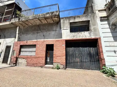 VENTA CASA  A REFACCIONAR VALENTIN ALSINA